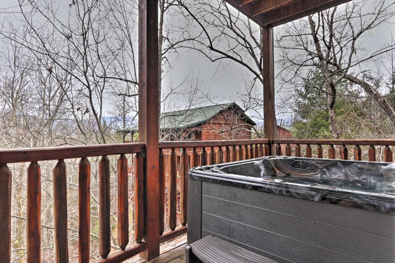 Cabin With Pool Access About 3 Mi To Downtown Gatlinburg Extérieur photo