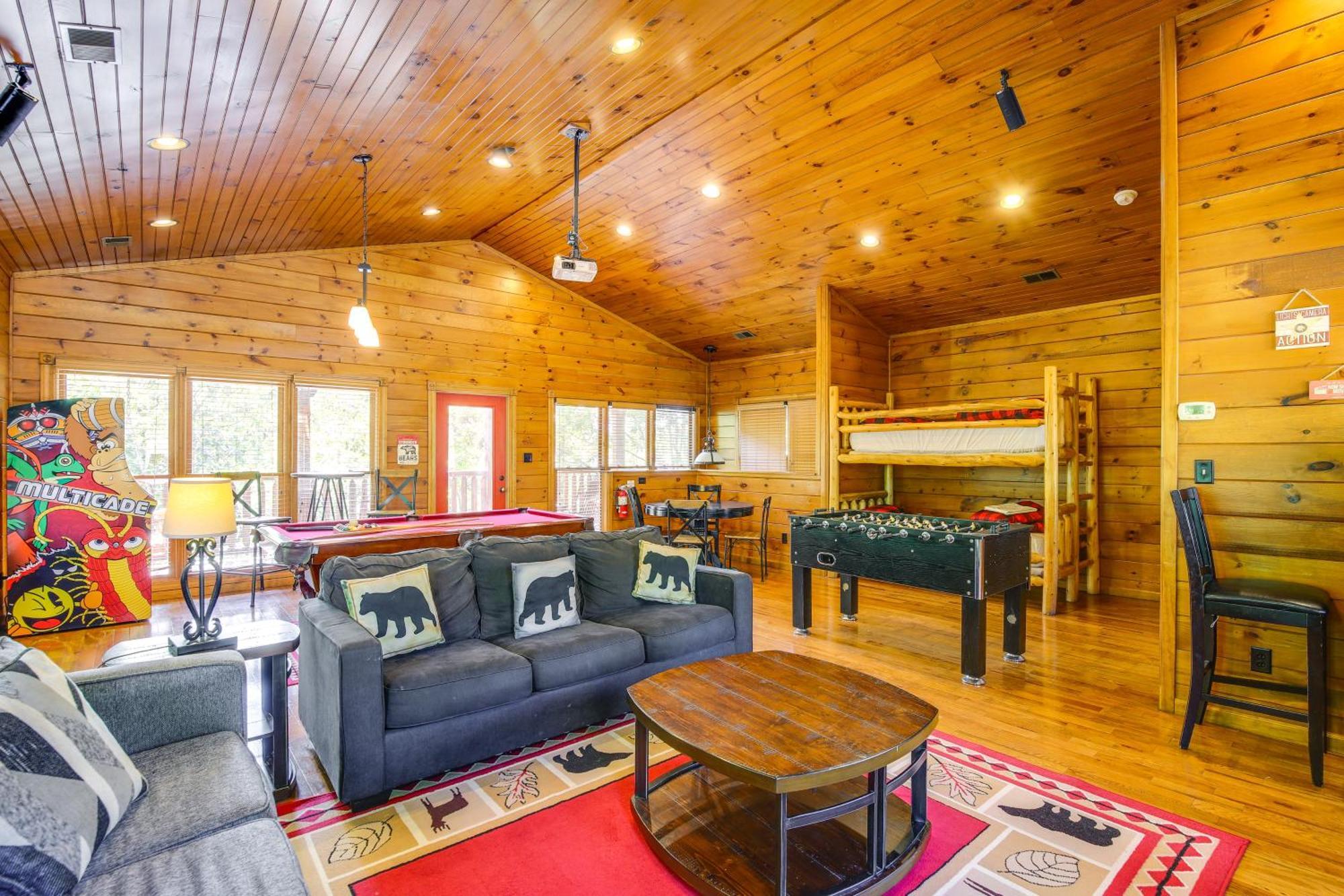 Cabin With Pool Access About 3 Mi To Downtown Gatlinburg Extérieur photo