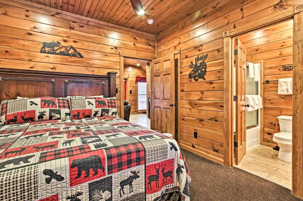 Cabin With Pool Access About 3 Mi To Downtown Gatlinburg Extérieur photo