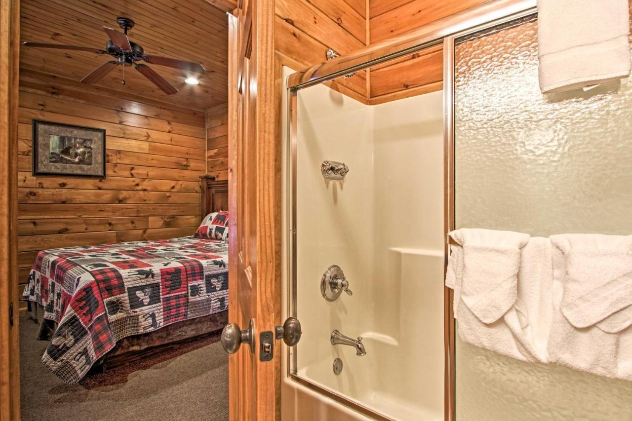 Cabin With Pool Access About 3 Mi To Downtown Gatlinburg Extérieur photo