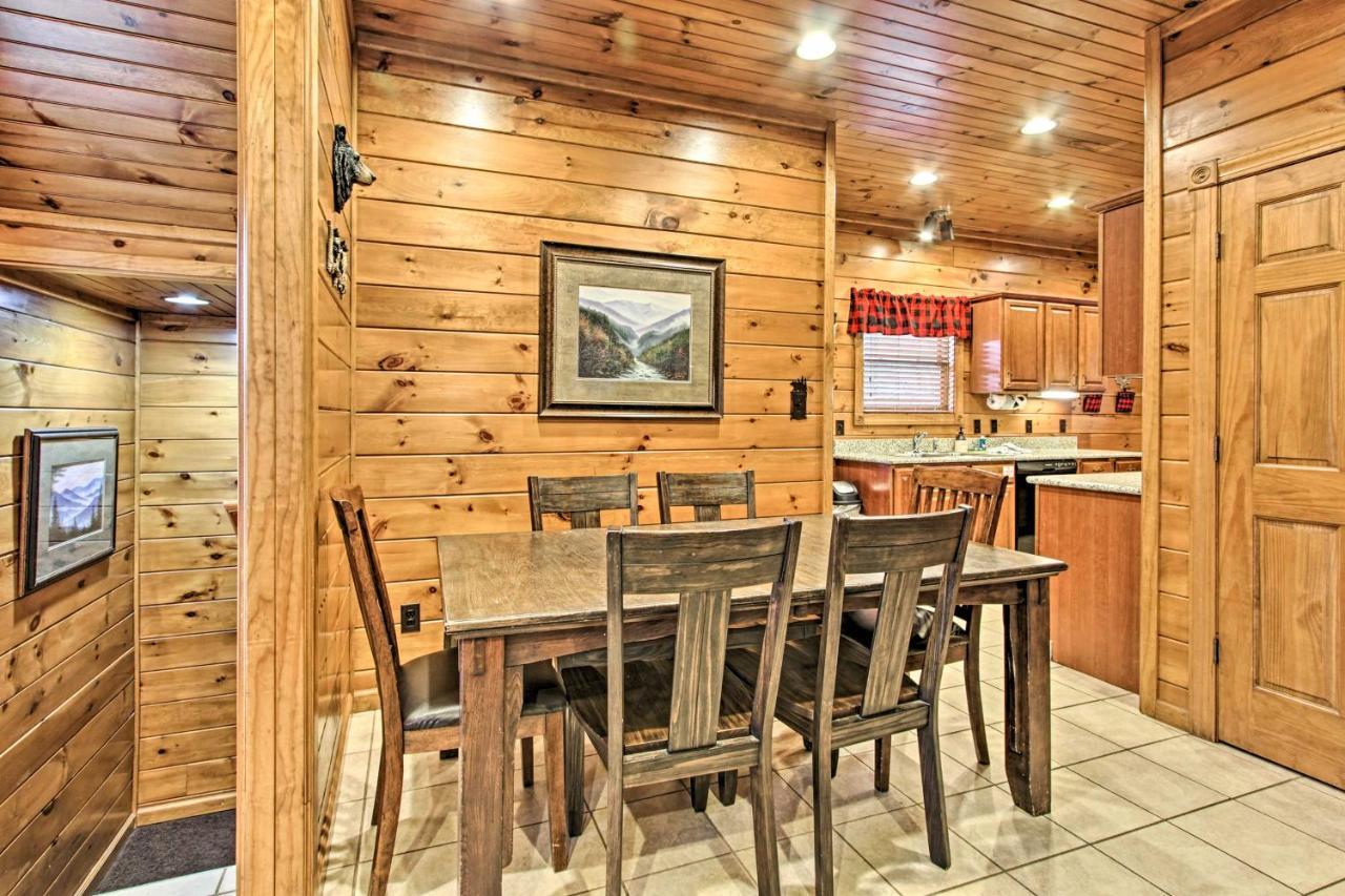 Cabin With Pool Access About 3 Mi To Downtown Gatlinburg Extérieur photo